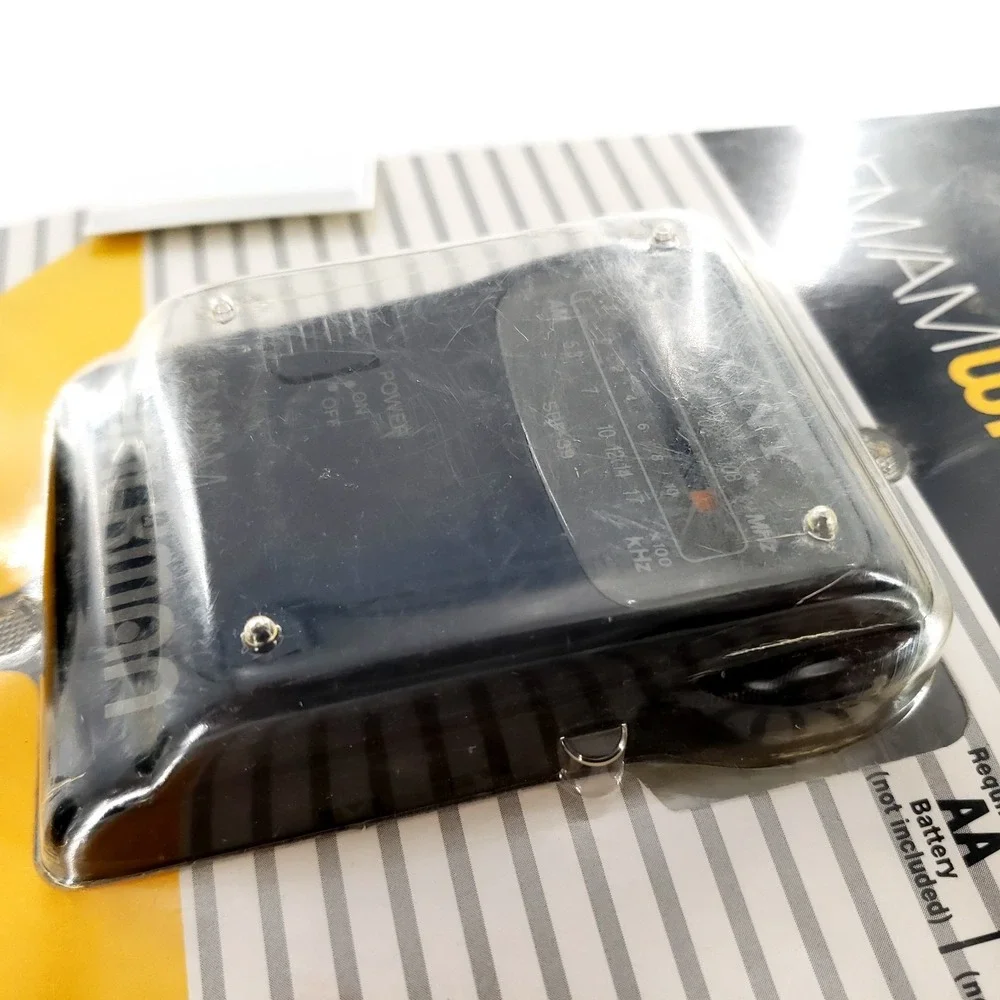 Sony Walkman SRF-49 FM/AM Stereo Radio Brand New Sealed **Damaged Packaging**
